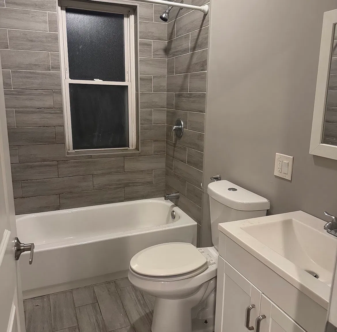 2 bed, $1,650 — Photo 2