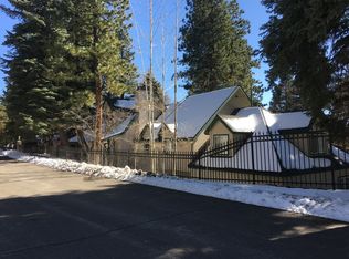 31219 All View Dr, Running Springs, CA 92382