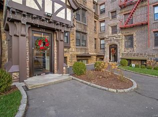 240 Martine Ave APT 4H, White Plains, NY 10601