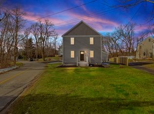57 Liberty St, Plymouth, MA 02360