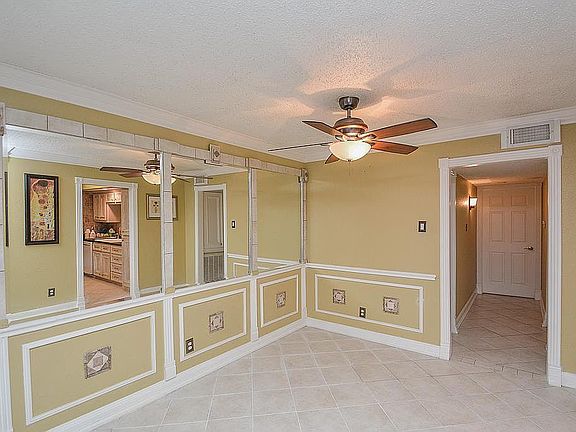 5th image of 14333 Memorial Dr APT 59