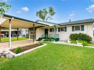 705 SW Ranch Oak Blvd, Lawton, OK 73501