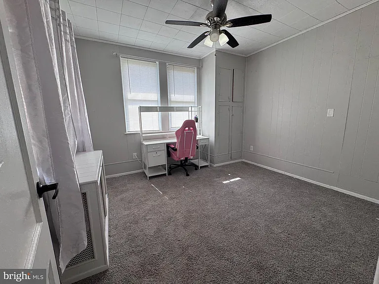 222 Townsend Ave — Photo 10