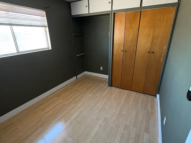 1208 W Laird St — Photo 28