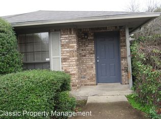 830 Mirabell Ct, Arlington, TX 76015