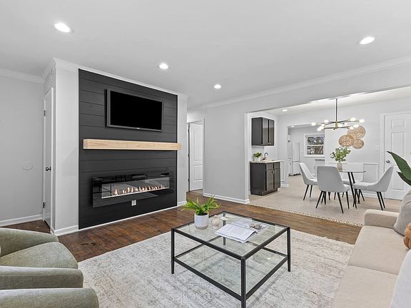 4th image of 20784 La Salle Blvd