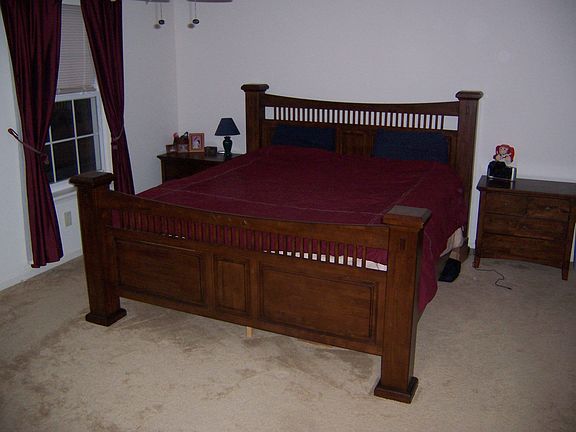 Master Suite w/BA & Walk-In Closet