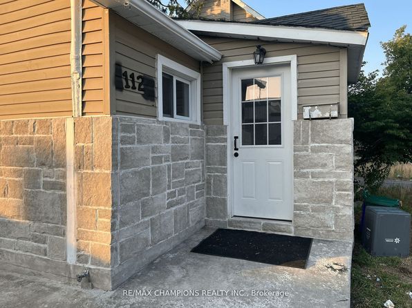 112 John St, Barrie, ON L4N 2K8
