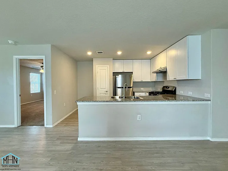 6610 Hibiscus Fls — Photo 5
