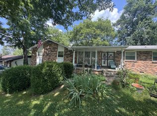 108 Crestmont Dr, Hendersonville, TN 37075
