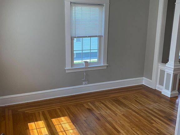 4th image of 23 Washburn Ave