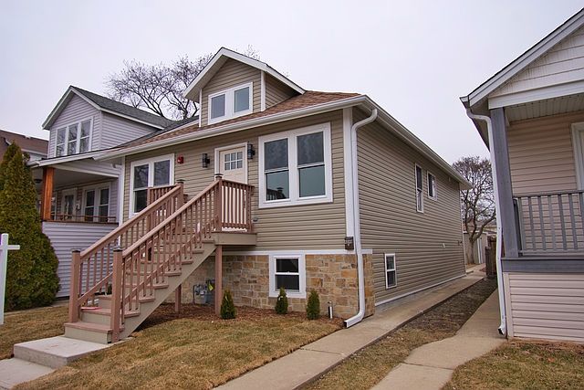 1st image of 4049 N Ozark Ave
