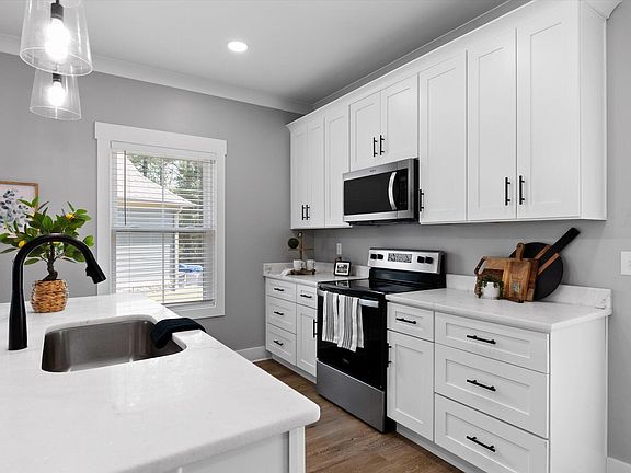 4th image of 57 Country Cove Dr