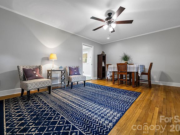 5th image of 938 E 6th Ave