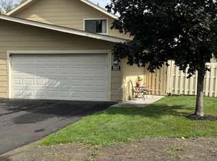 2231 Mayfair Rd, Golden Valley, MN 55427