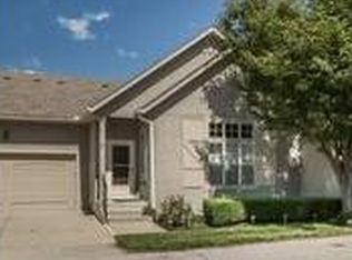 11203 S Summit St APT 1902, Olathe, KS 66215