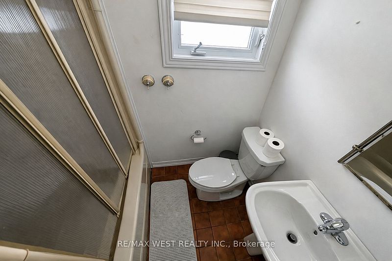 Wasaga Beach House for rent - 4 Bedrooms — photo 29