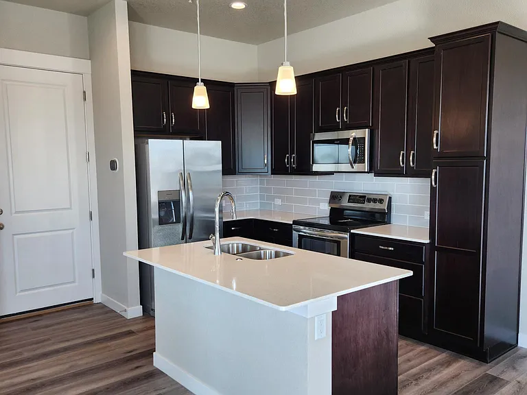 844 Schlagel St #4 — Photo 5