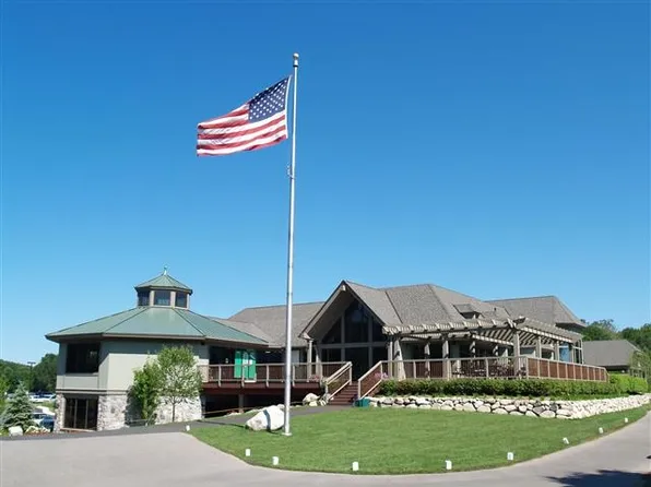 1832 Bluffs Edge, Harbor Springs, MI 49740