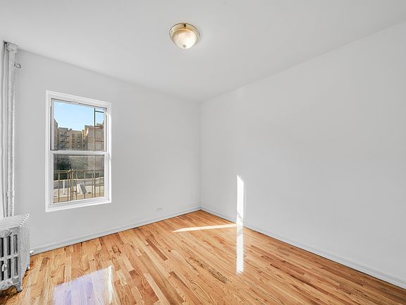 3rd image of 1175 Morris Ave APT 4E