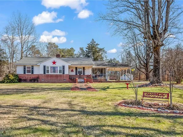 4703 State Highway 89 E, Walnut Cove, NC 27052