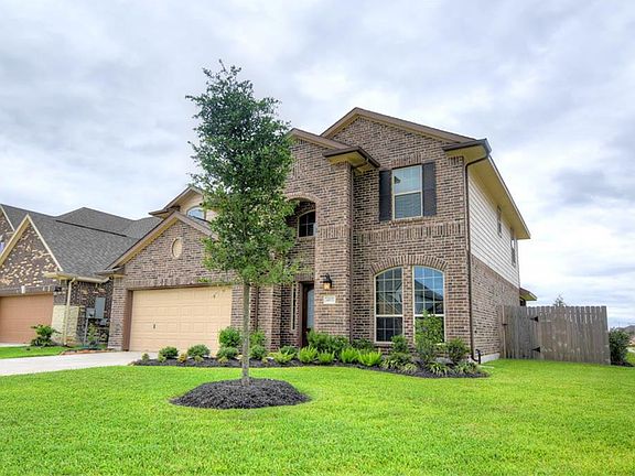 2nd image of 4833 Loures Ln