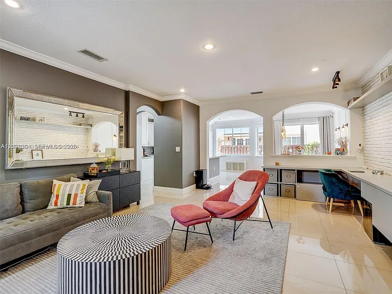 3123 NW 101st Pl #3123 — Photo 3