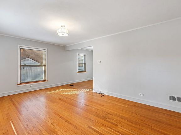 3rd image of 5336 N Osceola Ave