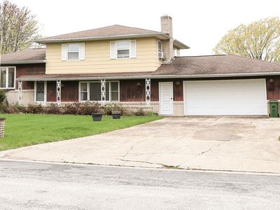 101 Gabel Ln, Waverly, IA, 50677