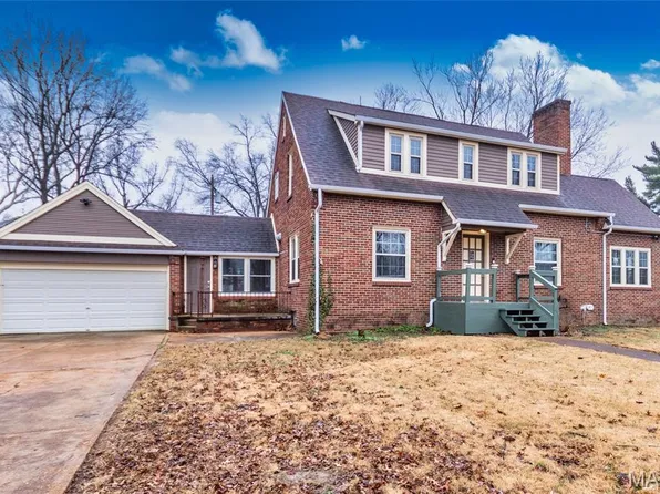 20 Barcelona Ave, Saint Louis, MO 63138