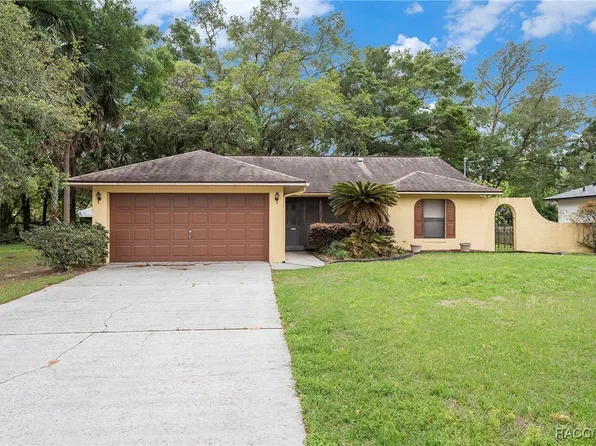 9342 W Marquette Ln, Crystal River, FL 34428
