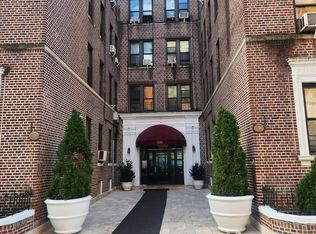 590 Parkside Avenue #1BW, Brooklyn, NY