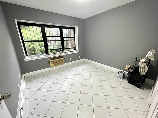 Rented by Amorelli Realty | media 5