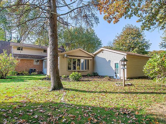 Rearview of the home.