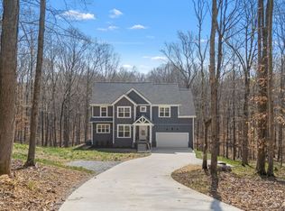 2093 Ferry Rd, Clarksville, TN 37040