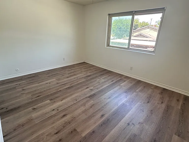 13722 Red Hill Ave #14 — Photo 7