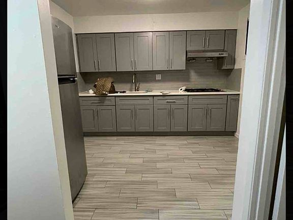 2nd image of 14948 Cherry Ave Floor 1