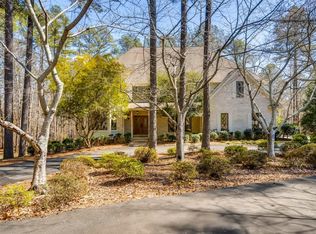 2050 Stonehedge Rd, Roswell, GA 30075