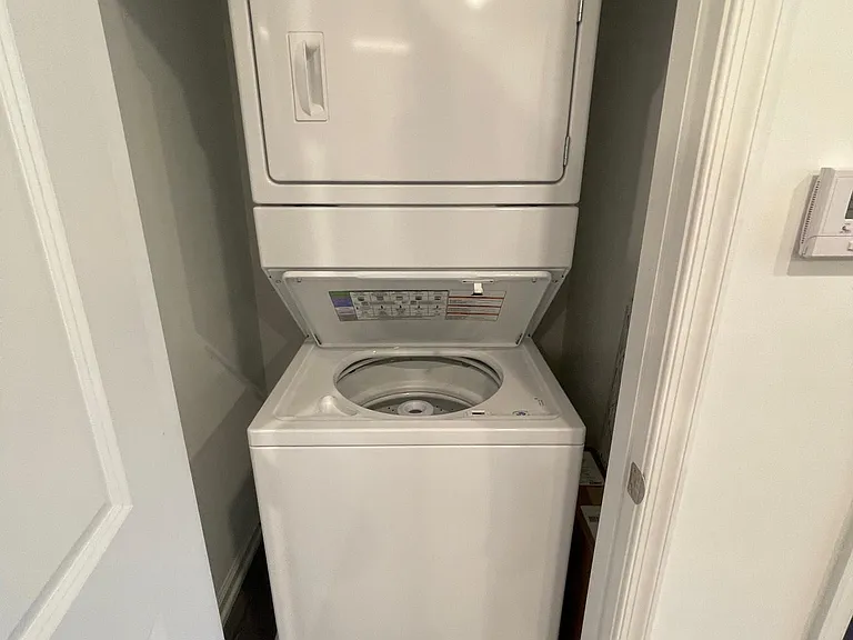 641 Green Ln #6 — Photo 6