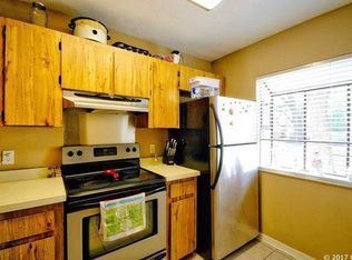 6203 SW 8th Pl, Gainesville, FL 32607