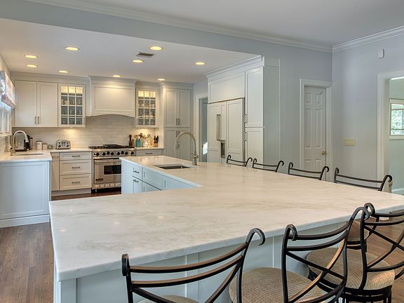 2nd image of 15 Spinnaker Way