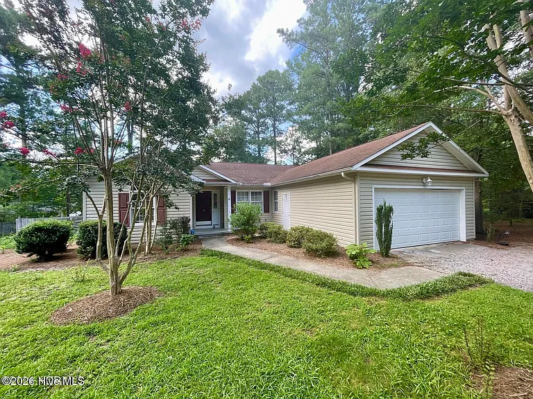 4 Sandhills Pl — Photo 1