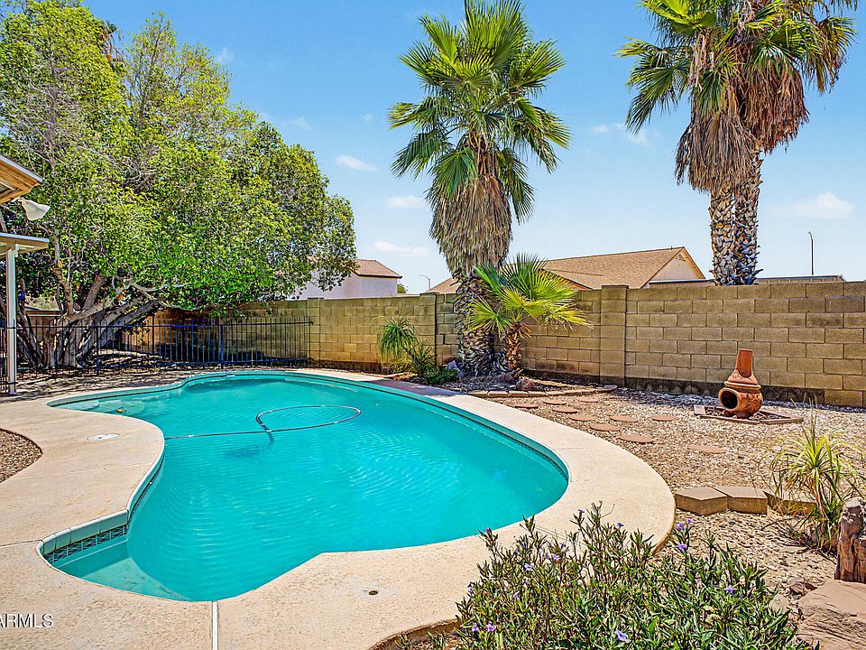 1st image of 3053 E LOCKWOOD Street