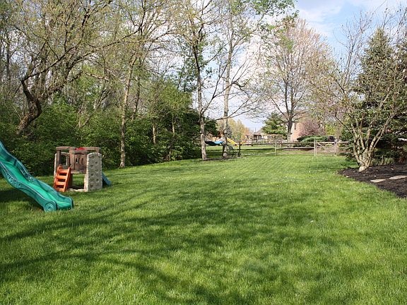 2nd image of 474 Windfern Forest Ln