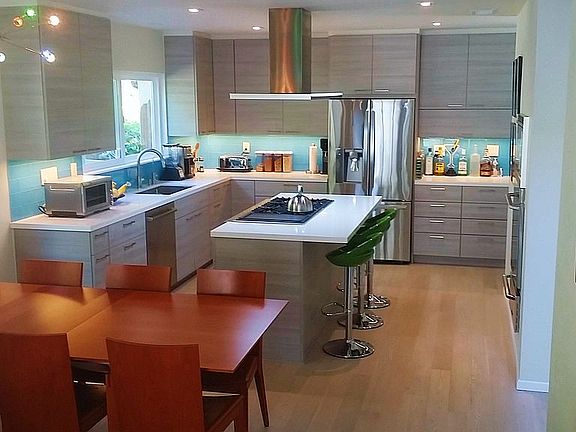 Open Chef's Kitchen, Quartz