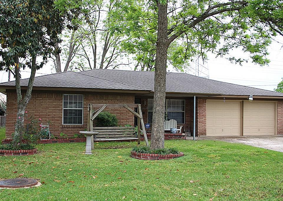 1st image of 1625 Crestmont Dr
