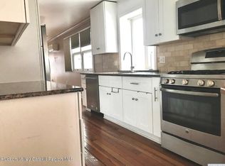 233 Robinson St #1, Hudson, NY 12534