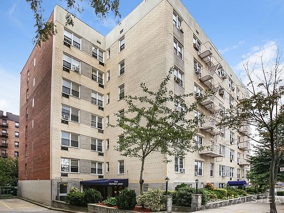 5th image of 3512 Oxford Ave APT 3G