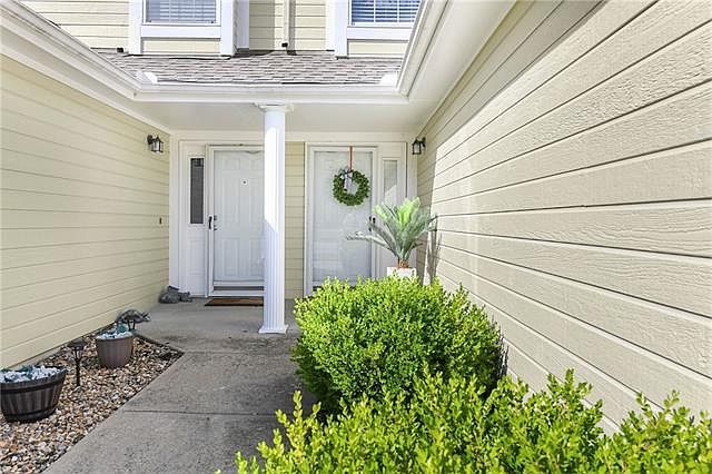 1st image of 6153 NE Moonstone Ct