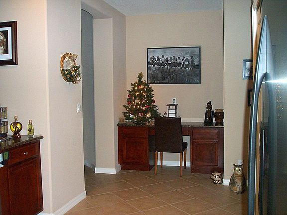 built in desk area in kitchen